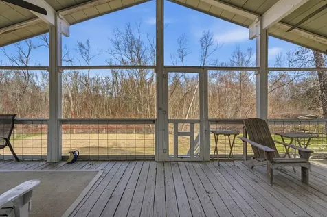 360 S Lakeside Drive Huntsville TX 77320