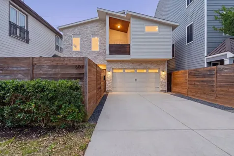 807 Nicholson Street Houston TX 77007