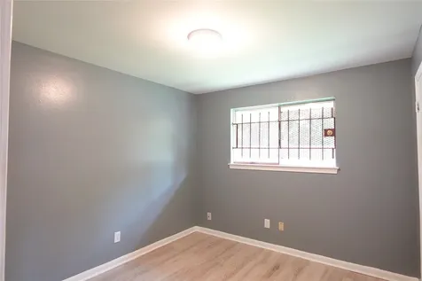 10642 Wolbrook Street Houston TX 77016