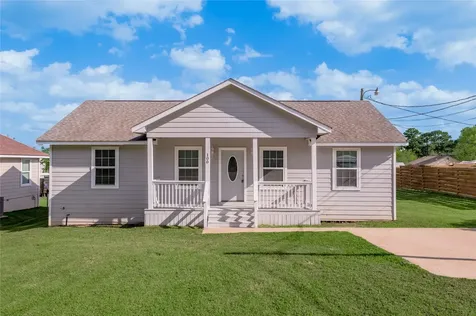 100 Shorewood Drive Riverside TX 77320