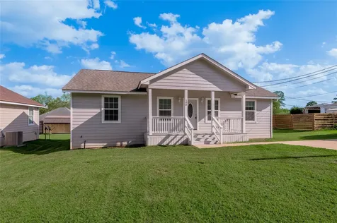 100 Shorewood Drive Riverside TX 77320