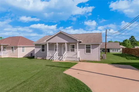 100 Shorewood Drive Riverside TX 77320
