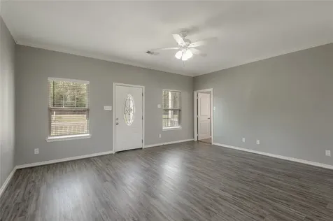 100 Shorewood Drive Riverside TX 77320