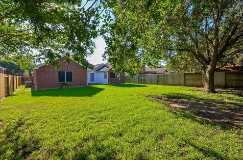 811 Spring Valley Court Sugar Land TX 77479