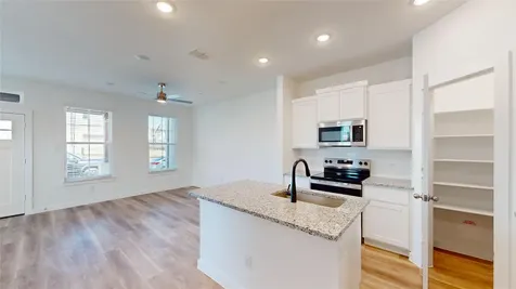4125 Floyd Alley Grand Prairie TX 75052
