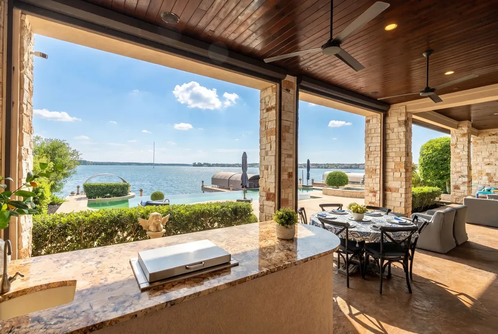 64 Benthaven W Montgomery TX 77356