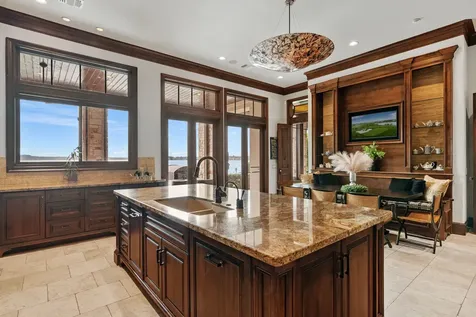 64 Benthaven W Montgomery TX 77356