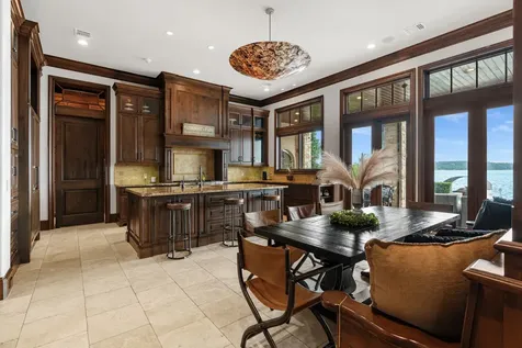 64 Benthaven W Montgomery TX 77356