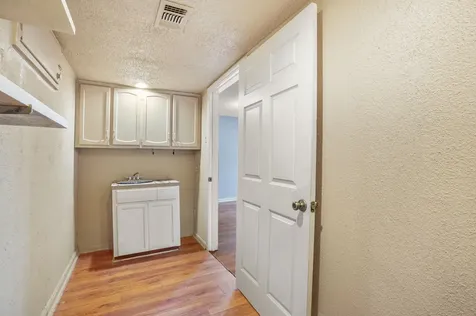 9 Lakeview Manor Huntsville TX 77340