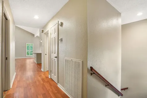 9 Lakeview Manor Huntsville TX 77340