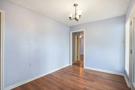 9 Lakeview Manor Huntsville TX 77340
