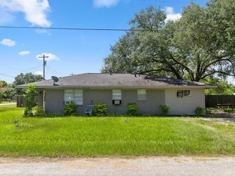 147 9th Street W Bay City TX 77456