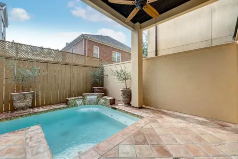 16 Lana Lane B Houston TX 77027