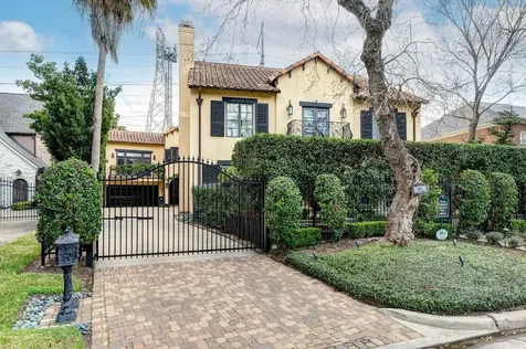 16 Lana Lane B Houston TX 77027