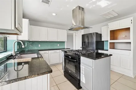 128 Bayou Bend Drive League City TX 77573