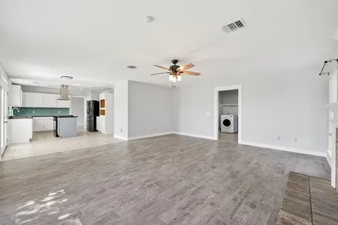 128 Bayou Bend Drive League City TX 77573