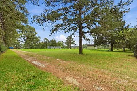872 Four Notch Road Huntsville TX 77340