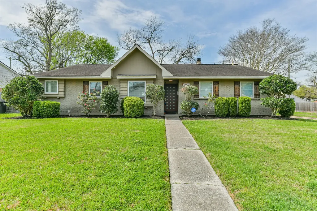 10902 Braewick Drive Houston TX 77096