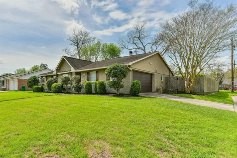 10902 Braewick Drive Houston TX 77096