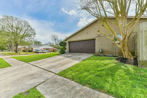 10902 Braewick Drive Houston TX 77096