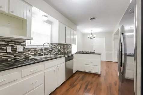 12115 Hillcroft Street Houston TX 77035