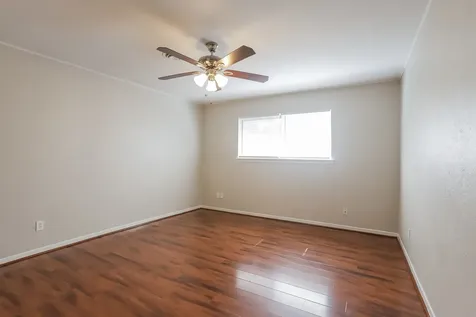 12115 Hillcroft Street Houston TX 77035