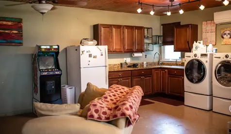 1911 Shadow Bend Drive Houston TX 77043