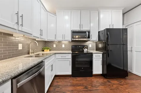 2100 Tanglewilde Street 740 Houston TX 77063