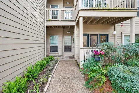 2100 Tanglewilde Street 740 Houston TX 77063