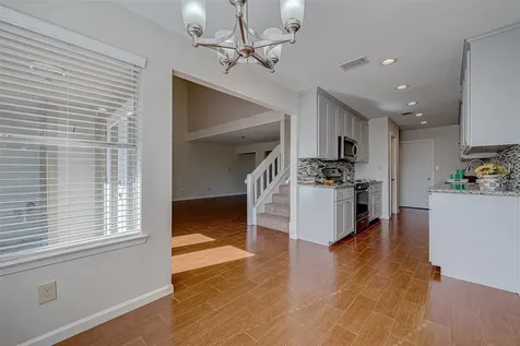 2022 Highland Hills Drive Sugar Land TX 77478