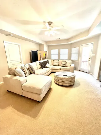 27 E Shale Creek Circle The Woodlands TX 77382