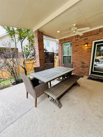 27 E Shale Creek Circle The Woodlands TX 77382