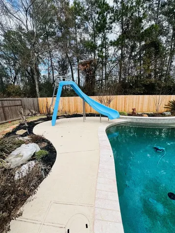 27 E Shale Creek Circle The Woodlands TX 77382