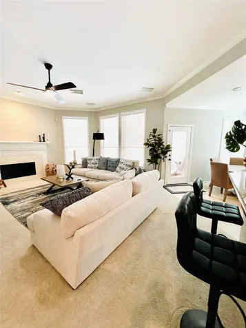 27 E Shale Creek Circle The Woodlands TX 77382