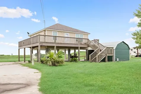 7244 S Gulfway Drive Sabine Pass TX 77642