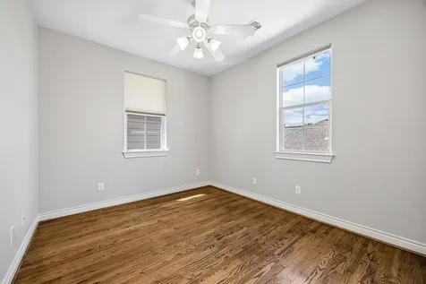622 Rutland Street D Houston TX 77007