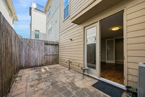 622 Rutland Street D Houston TX 77007