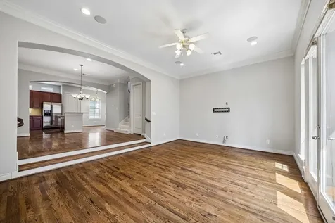 622 Rutland Street D Houston TX 77007