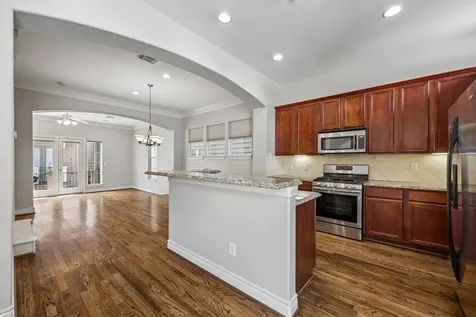 622 Rutland Street D Houston TX 77007