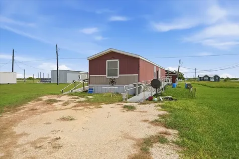 1006 W Toledo Street Seadrift TX 77983