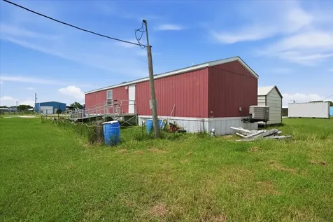 1006 W Toledo Street Seadrift TX 77983