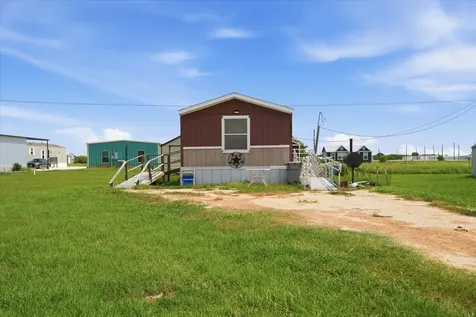 1006 W Toledo Street Seadrift TX 77983
