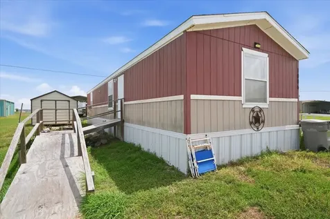 1006 W Toledo Street Seadrift TX 77983