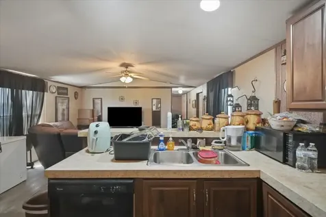 1006 W Toledo Street Seadrift TX 77983