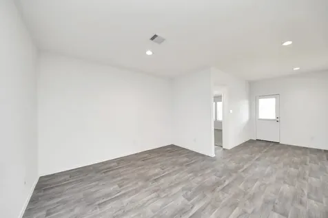 2007 Woodlark Way Sealy TX 77474