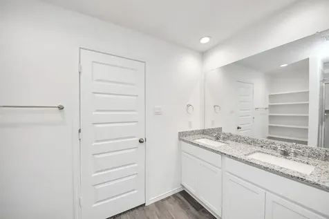 2007 Woodlark Way Sealy TX 77474