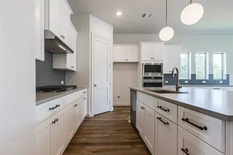 369 Covey Lane Sealy TX 77474