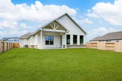 369 Covey Lane Sealy TX 77474