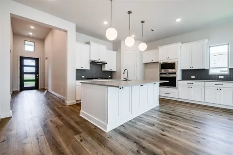 369 Covey Lane Sealy TX 77474