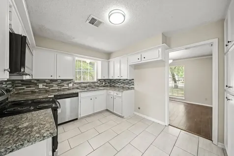 1123 Marne Lane Houston TX 77090